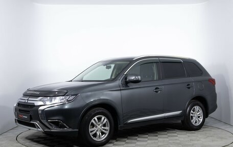 Mitsubishi Outlander III рестайлинг 3, 2019 год, 1 850 000 рублей, 1 фотография