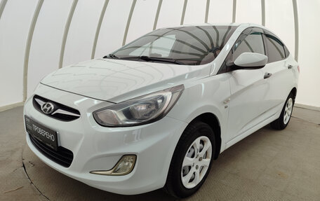 Hyundai Solaris II рестайлинг, 2013 год, 355 000 рублей, 1 фотография