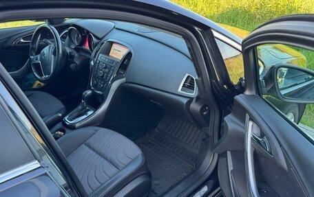Opel Astra J, 2014 год, 945 000 рублей, 10 фотография