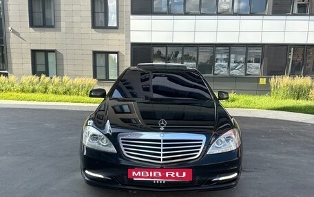 Mercedes-Benz S-Класс, 2012 год, 2 350 000 рублей, 2 фотография