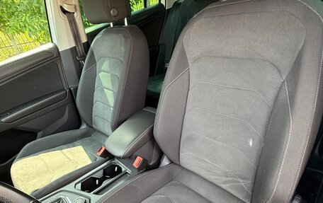 Volkswagen Tiguan II, 2021 год, 2 850 000 рублей, 6 фотография