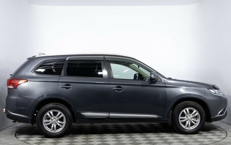Mitsubishi Outlander III рестайлинг 3, 2019 год, 1 850 000 рублей, 4 фотография