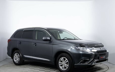 Mitsubishi Outlander III рестайлинг 3, 2019 год, 1 850 000 рублей, 3 фотография