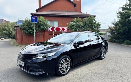 Toyota Camry, 2020 год, 2 800 000 рублей, 3 фотография