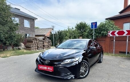 Toyota Camry, 2020 год, 2 800 000 рублей, 2 фотография