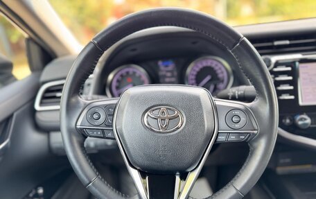 Toyota Camry, 2020 год, 2 800 000 рублей, 10 фотография