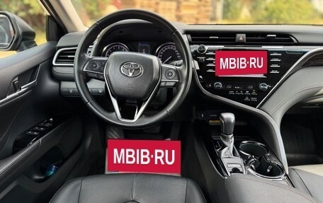 Toyota Camry, 2020 год, 2 800 000 рублей, 7 фотография
