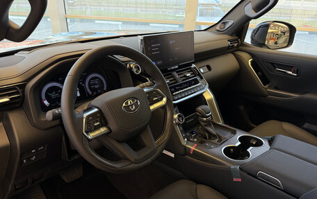 Toyota Land Cruiser, 2025 год, 12 990 000 рублей, 2 фотография