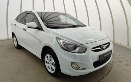 Hyundai Solaris II рестайлинг, 2013 год, 355 000 рублей, 3 фотография