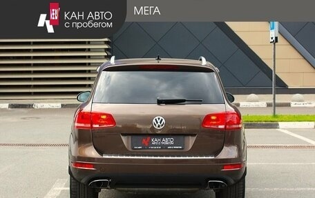 Volkswagen Touareg III, 2011 год, 1 748 000 рублей, 4 фотография