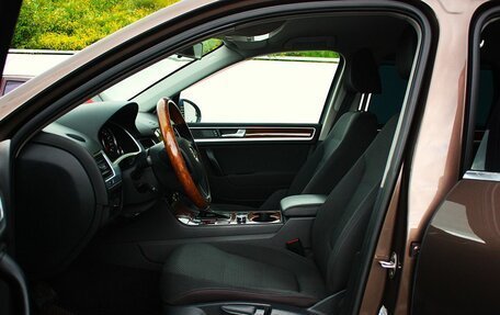 Volkswagen Touareg III, 2011 год, 1 748 000 рублей, 15 фотография