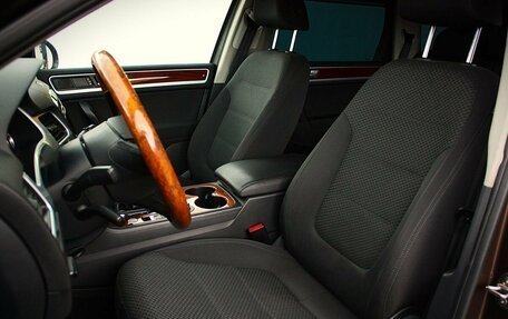 Volkswagen Touareg III, 2011 год, 1 748 000 рублей, 14 фотография