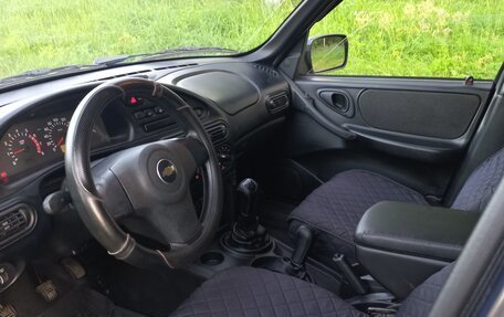 Chevrolet Niva I рестайлинг, 2011 год, 405 000 рублей, 3 фотография