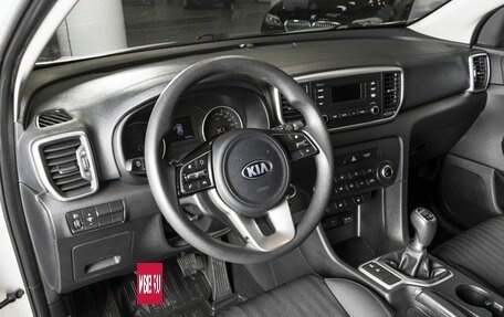 KIA Sportage IV рестайлинг, 2019 год, 2 233 000 рублей, 3 фотография