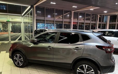 Nissan Qashqai, 2022 год, 2 350 000 рублей, 2 фотография