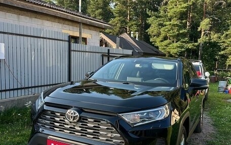 Toyota RAV4, 2022 год, 3 650 000 рублей, 1 фотография