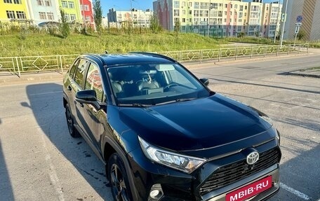 Toyota RAV4, 2021 год, 3 700 000 рублей, 4 фотография