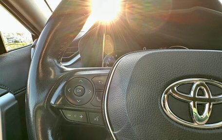 Toyota RAV4, 2021 год, 3 700 000 рублей, 13 фотография