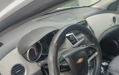 Chevrolet Cruze II, 2013 год, 630 000 рублей, 2 фотография
