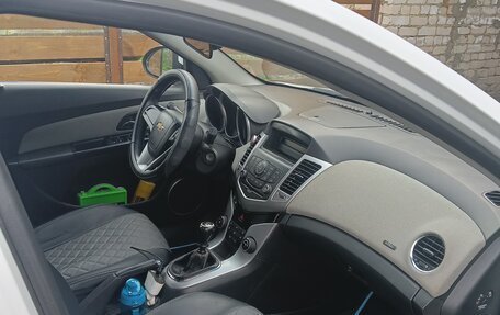 Chevrolet Cruze II, 2013 год, 630 000 рублей, 5 фотография