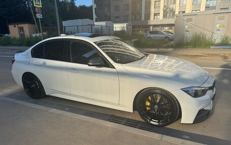 BMW 3 серия, 2018 год, 2 950 000 рублей, 2 фотография