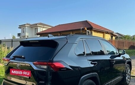 Toyota RAV4, 2022 год, 3 650 000 рублей, 2 фотография