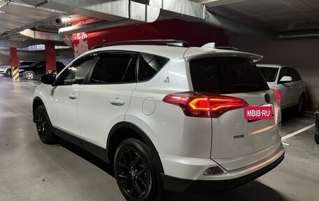 Toyota RAV4, 2019 год, 3 100 000 рублей, 2 фотография
