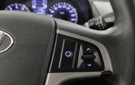 Hyundai Solaris II рестайлинг, 2015 год, 820 000 рублей, 14 фотография