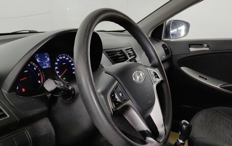 Hyundai Solaris II рестайлинг, 2015 год, 820 000 рублей, 12 фотография