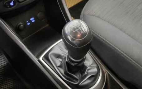 Hyundai Solaris II рестайлинг, 2015 год, 820 000 рублей, 19 фотография