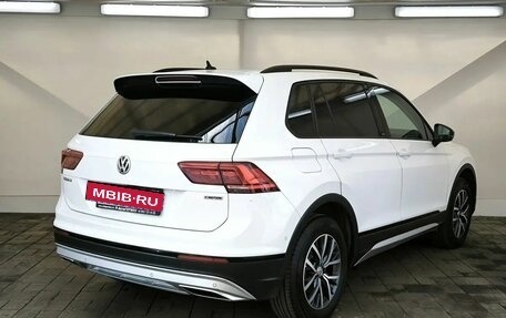 Volkswagen Tiguan II, 2020 год, 2 399 000 рублей, 4 фотография
