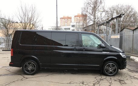 Volkswagen Multivan T6 рестайлинг, 2018 год, 5 050 000 рублей, 4 фотография