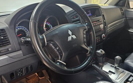 Mitsubishi Pajero IV, 2011 год, 1 700 000 рублей, 12 фотография