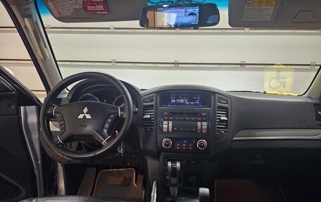 Mitsubishi Pajero IV, 2011 год, 1 700 000 рублей, 17 фотография
