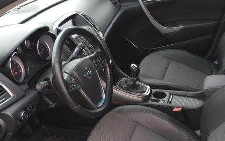 Opel Astra J, 2011 год, 570 000 рублей, 7 фотография