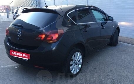 Opel Astra J, 2011 год, 570 000 рублей, 2 фотография