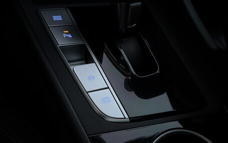 Hyundai Elantra, 2021 год, 2 300 000 рублей, 13 фотография