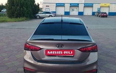 Hyundai Solaris II рестайлинг, 2018 год, 1 230 000 рублей, 2 фотография