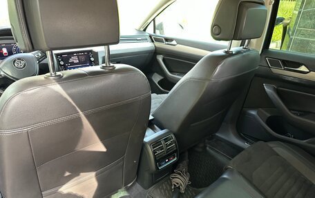 Volkswagen Passat B8 рестайлинг, 2018 год, 1 590 000 рублей, 8 фотография