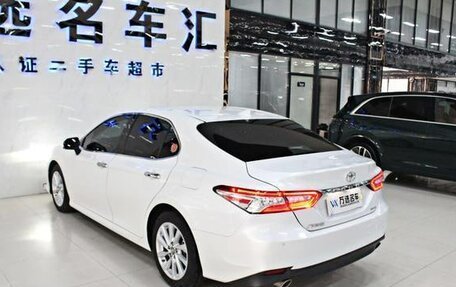 Toyota Camry, 2022 год, 2 650 000 рублей, 4 фотография