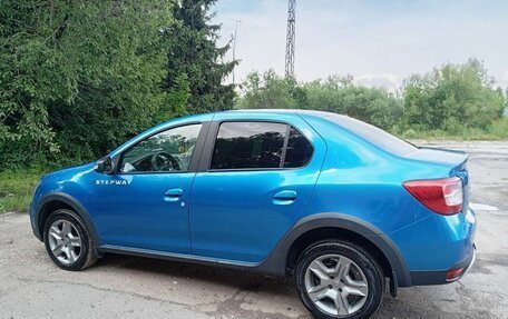 Renault Logan II, 2020 год, 1 000 000 рублей, 2 фотография