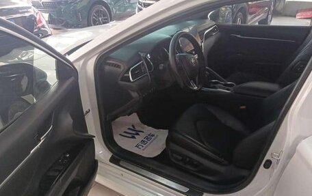 Toyota Camry, 2022 год, 2 650 000 рублей, 5 фотография