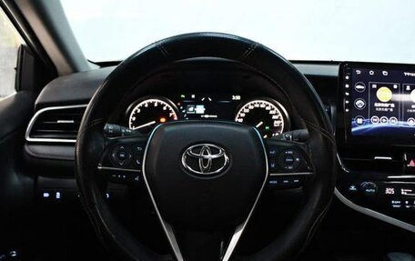 Toyota Camry, 2022 год, 2 650 000 рублей, 6 фотография
