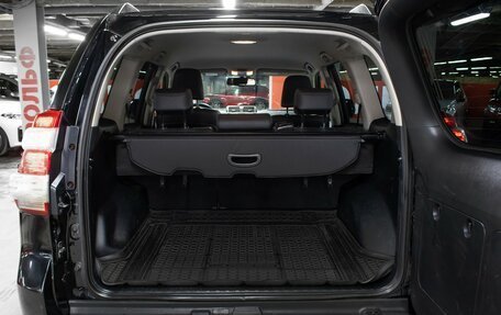 Toyota Land Cruiser Prado 150 рестайлинг 2, 2016 год, 3 298 000 рублей, 10 фотография