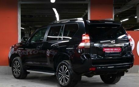 Toyota Land Cruiser Prado 150 рестайлинг 2, 2016 год, 3 298 000 рублей, 7 фотография