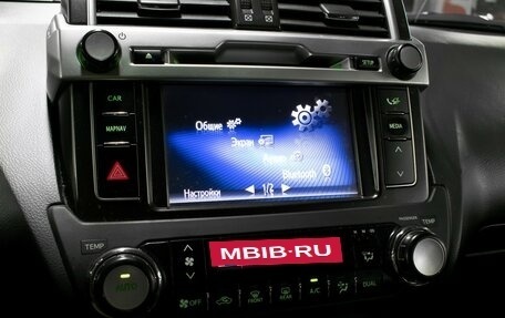Toyota Land Cruiser Prado 150 рестайлинг 2, 2016 год, 3 298 000 рублей, 18 фотография