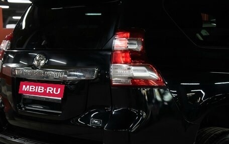 Toyota Land Cruiser Prado 150 рестайлинг 2, 2016 год, 3 298 000 рублей, 20 фотография