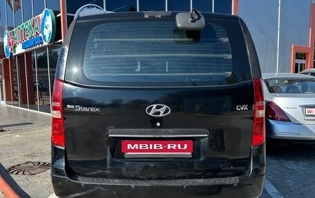 Hyundai Grand Starex Grand Starex I рестайлинг 2, 2009 год, 950 000 рублей, 3 фотография