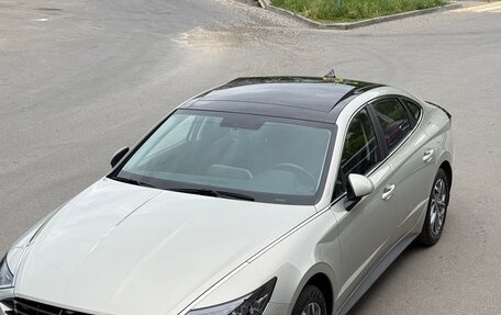 Hyundai Sonata VIII, 2023 год, 3 150 000 рублей, 5 фотография