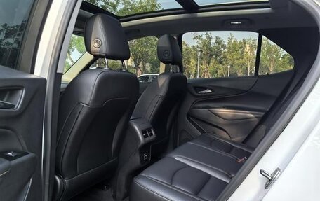 Chevrolet Equinox III, 2021 год, 1 930 000 рублей, 6 фотография